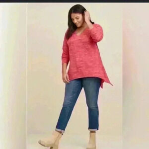 Torrid Super Soft Plush V-Neck Drop Shoulder Sharkbite Hem Top size 1 #171